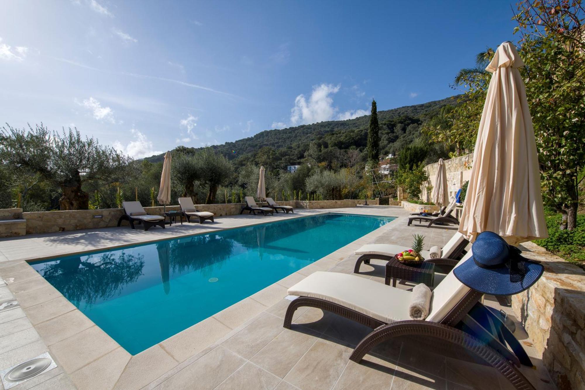 Serenity River Villa Palaiochora Bagian luar foto