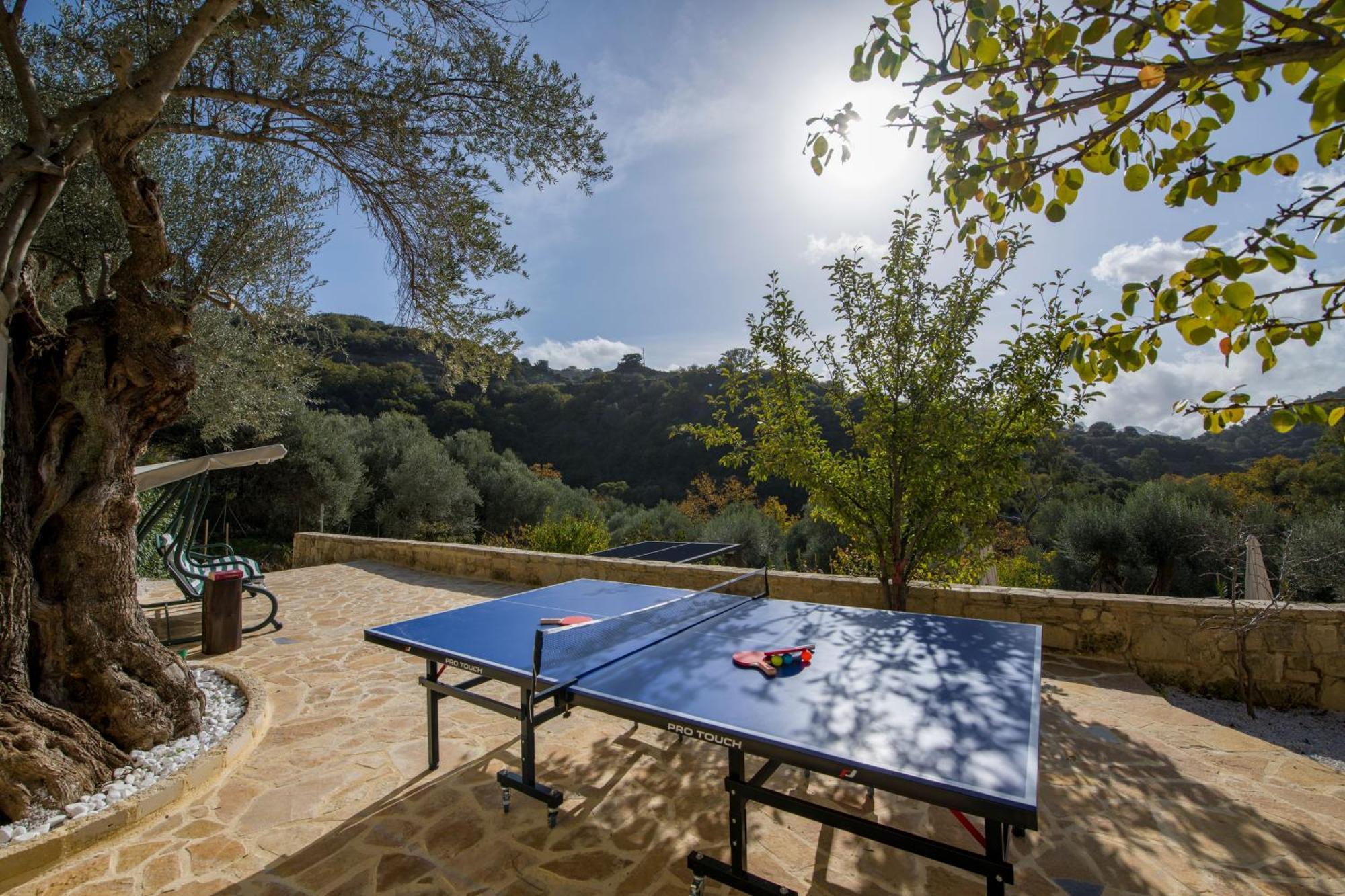 Serenity River Villa Palaiochora Bagian luar foto