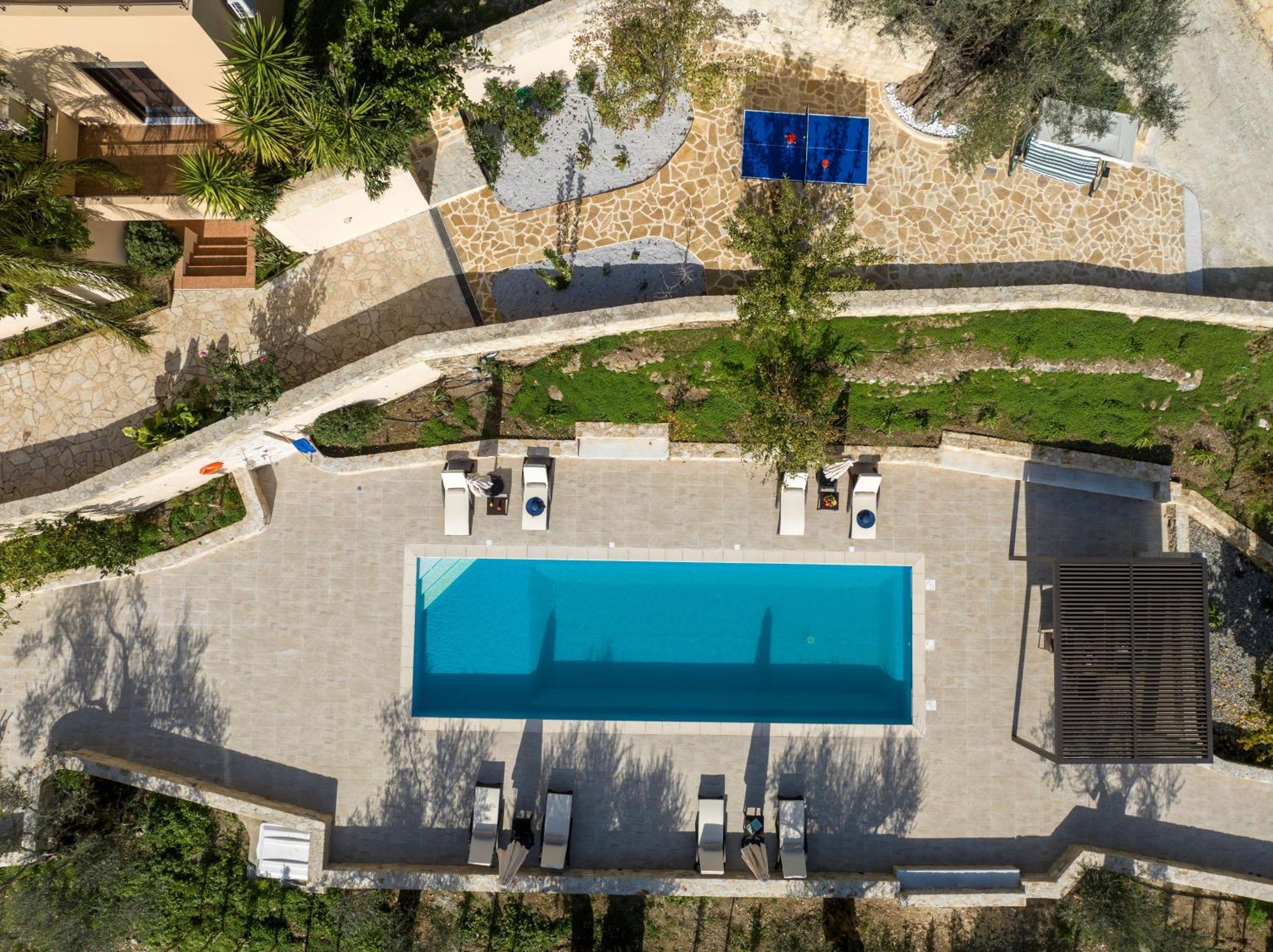 Serenity River Villa Palaiochora Bagian luar foto